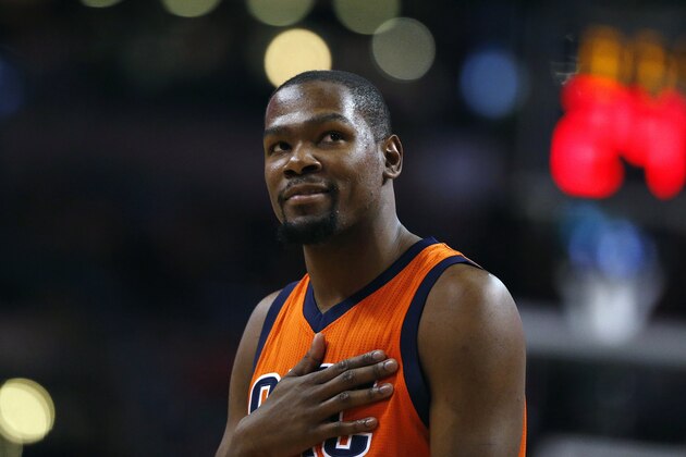 Oklahoma City Thunder's Kevin Durant during the first quarter of an NBA basketball game against the Boston Celtics in Boston, Wednesday, March 16, 2016. (AP Photo/Michael Dwyer)