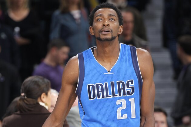 SACRAMENTO, CA - NOVEMBER 30: Jeremy Evans #21 of the Dallas Mavericks looks on during the game against the Sacramento Kings on November 30, 2015 at Sleep Train Arena in Sacramento, California. NOTE TO USER: User expressly acknowledges and agrees that, by downloading and or using this photograph, User is consenting to the terms and conditions of the Getty Images Agreement. Mandatory Copyright Notice: Copyright 2015 NBAE (Photo by Rocky Widner/NBAE via Getty Images)