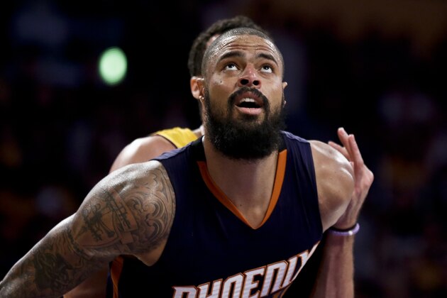 Phoenix Suns center Tyson Chandler plays during the second half of an NBA basketball gameagainst the Los Angeles Lakers in Los Angeles, Friday, March 18, 2016. (AP Photo/Chris Carlson)