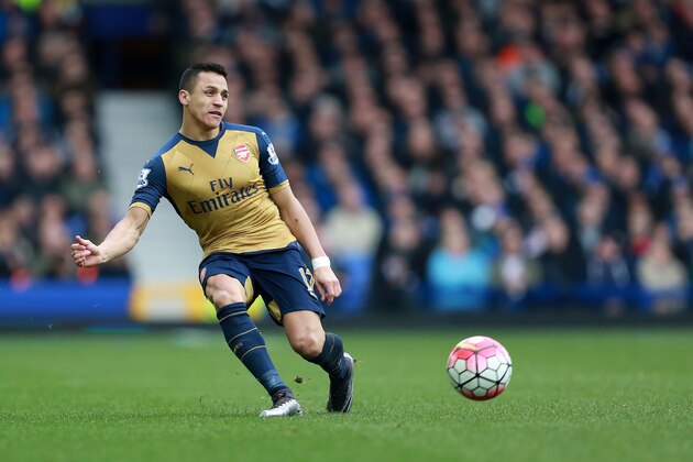 LIVERPOOL, ENGLAND - MARCH 19: Alexis Sanchez of Arsenal during the Barclays Premier League match between Everton and Arsenal at Goodison Park on March 19, 2016 in Liverpool, England.  (Photo by James Baylis - AMA/Getty Images)