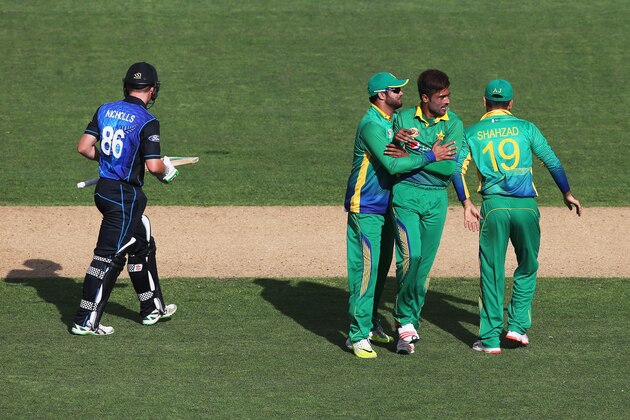 AUCKLAND, NEW ZEALAND - JANUARY 31:  Mohammad Amir of Pakistan celebrates the wicket of Henry Nicholls of the Black Caps during the One Day International match between New Zealand and Pakistan at Eden Park on January 31, 2016 in Auckland, New Zealand.  (Photo by Hannah Peters/Getty Images)