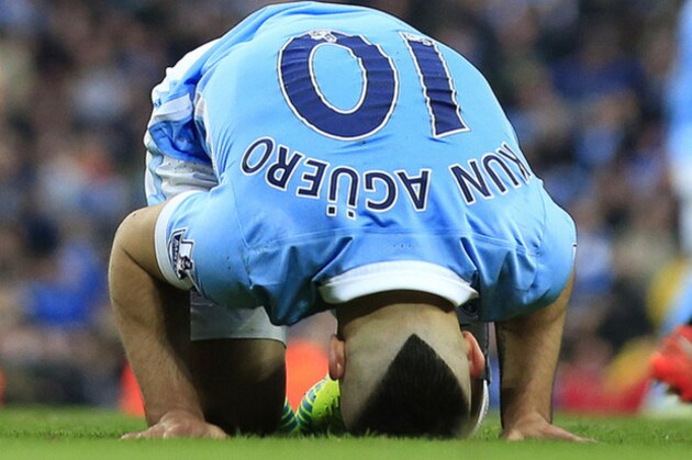 Manchester City's Sergio Aguero reacts after his team lost the English Premier League soccer match between Manchester City and Manchester United at the Etihad stadium in Manchester, Sunday, March 20, 2016.(AP Photo/Jon Super)