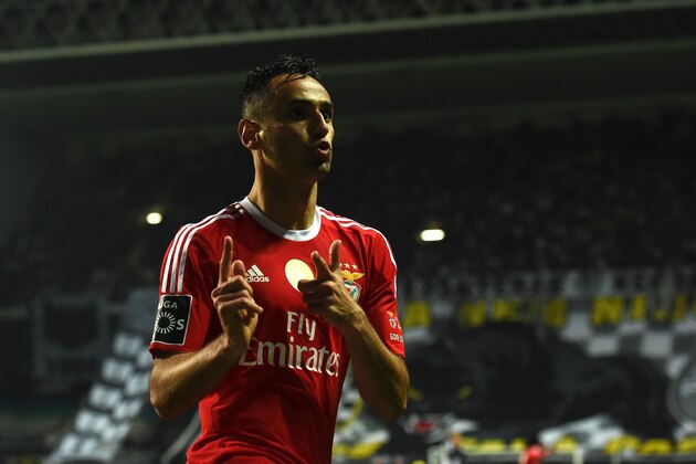 Benfica's Brazilian forward Jonas during the Portuguese celebrates after scoring during the Portuguese league football match Boavista vs SL Benfica at the Estadio do Bessa Seculo XXI in Porto on March 20, 2016. / AFP / FRANCISCO LEONG        (Photo credit should read FRANCISCO LEONG/AFP/Getty Images)