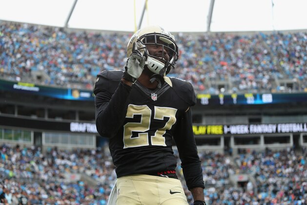 CHARLOTTE, NC - SEPTEMBER 27:   Damian Swann #27 of the New Orleans Saints during their game at Bank of America Stadium on September 27, 2015 in Charlotte, North Carolina.  (Photo by Streeter Lecka/Getty Images)