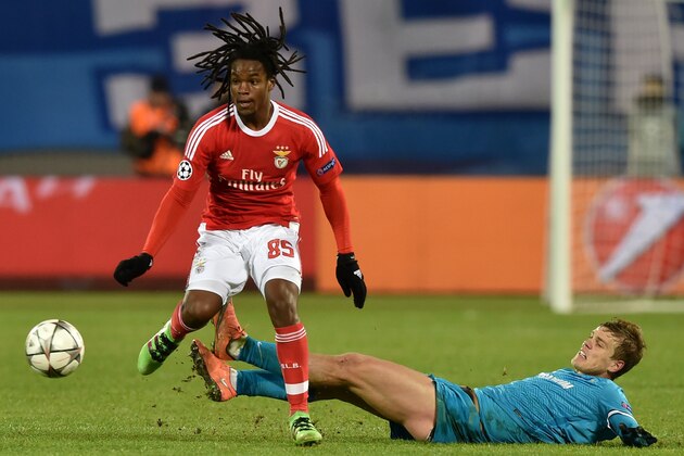 Benfica's midfielder Renato Sanches (L) vies for the ball with Zenit's forward Aleksandr Kokorin during the second-leg round of 16 UEFA Champions League football match FC Zenit vs SL Benfica at the Petrovsky stadium in St. Petersburg on March 9, 2016. AFP PHOTO / KIRILL KUDRYAVTSEV / AFP / KIRILL KUDRYAVTSEV (Photo credit should read KIRILL KUDRYAVTSEV/AFP/Getty Images) Benfica's midfielder Renato Sanches (L) vies for the ball with Zenit's forward Aleksandr Kokorin during the second-leg round of 16 UEFA Champions League football match FC Zenit vs SL Benfica at the Petrovsky stadium in St. Petersburg on March 9, 2016. AFP PHOTO / KIRILL KUDRYAVTSEV / AFP / KIRILL KUDRYAVTSEV (Photo credit should read KIRILL KUDRYAVTSEV/AFP/Getty Images)