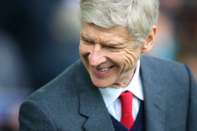 LIVERPOOL, ENGLAND - MARCH 19:  Arsene Wenger Manager of Arsenal looks on prior to the Barclays Premier League match between Everton and Arsenal at Goodison Park on March 19, 2016 in Liverpool, England.  (Photo by Ian MacNicol/Getty Images)