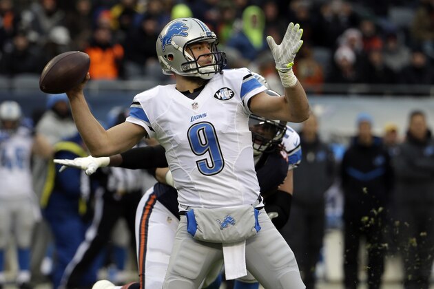Detroit Lions quarterback Matthew Stafford (9) throws a pass during the first half of an NFL football game against the Chicago Bears, Sunday, Jan. 3, 2016, in Chicago. (AP Photo/Nam Y. Huh)
