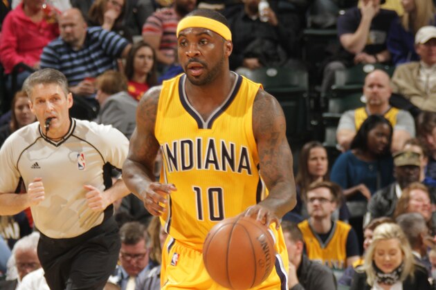 INDIANAPOLIS, IN  - MARCH 21: Ty Lawson #10 of the Indiana Pacers drives to the basket against the Philadelphia 76ers during the game on March 21, 2016 at Bankers Life Fieldhouse in Indianapolis, Indiana. NOTE TO USER: User expressly acknowledges and agrees that, by downloading and or using this Photograph, user is consenting to the terms and conditions of the Getty Images License Agreement. Mandatory Copyright Notice: Copyright 2016 NBAE (Photo by Ron Hoskins/NBAE via Getty Images)