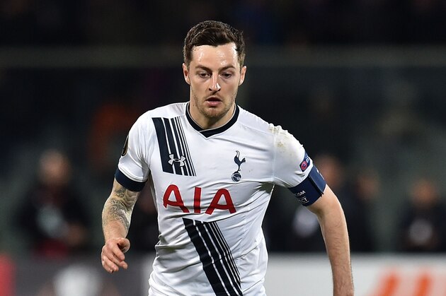 FLORENCE, ITALY - FEBRUARY 18:  Ryan Mason of Tottenham Hotspur in action during the UEFA Europa League Round of 32 first leg match between Fiorentina and Tottenham Hotspur at Stadio Artemio Franchi on February 18, 2016 in Florence, Italy.  (Photo by Giuseppe Bellini/Getty Images)