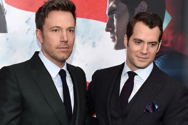 NEW YORK, NEW YORK - MARCH 20:  Actors Ben Affleck (L) and Henry Cavill attend the launch of Bai Superteas at the 'Batman v Superman: Dawn of Justice' premiere on March 20, 2016 in New York City.  (Photo by Bryan Bedder/Getty Images for Bai Superteas)