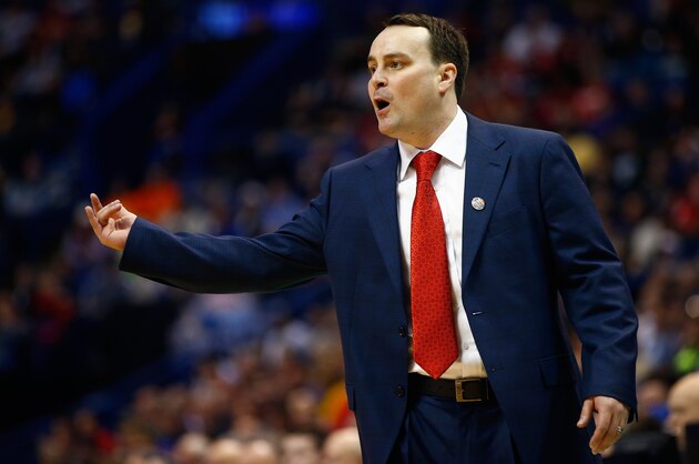 ST LOUIS, MO - MARCH 18: Head coach Archie Miller of the Dayton Flyers gestures from the sideline in the second half against the Syracuse Orange during the first round of the 2016 NCAA Men's Basketball Tournament at Scottrade Center on March 18, 2016 in St Louis, Missouri.  (Photo by Jamie Squire/Getty Images)