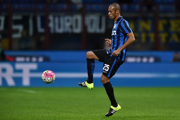 MILAN, ITALY - SEPTEMBER 23:  Joao Miranda of Internazionale Milano in action during the Serie A match between FC Internazionale Milano and Hellas Verona FC at Stadio Giuseppe Meazza on September 23, 2015 in Milan, Italy.  (Photo by Tullio M. Puglia/Getty Images)