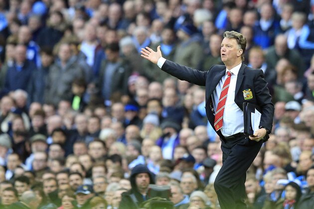 United’s manager Louis van Gaal during the English Premier League soccer match between Manchester City and Manchester United at the Etihad stadium in Manchester, Sunday, March 20, 2016.(AP Photo/Jon Super)