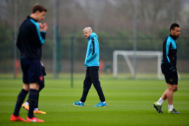 ST ALBANS, ENGLAND - MARCH 15: Arsene Wenger, Manager of Arsenal looks on during a training session ahead of the UEFA Champions League round of 16 second leg match between Barcelona and Arsenal at London Colney on March 15, 2016 in St Albans, England. (Photo by Dan Mullan/Getty Images) ST ALBANS, ENGLAND - MARCH 15: Arsene Wenger, Manager of Arsenal looks on during a training session ahead of the UEFA Champions League round of 16 second leg match between Barcelona and Arsenal at London Colney on March 15, 2016 in St Albans, England. (Photo by Dan Mullan/Getty Images)