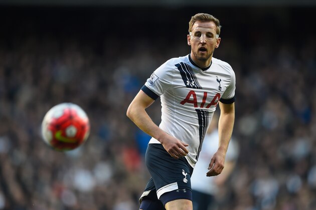 LONDON, ENGLAND - MARCH 20:  Harry Kane of Tottenham in action during the Barclays Premier League match between Tottenham Hotspur and A.F.C. Bournemouth at White Hart Lane on March 20, 2016 in London, United Kingdom.  (Photo by Mike Hewitt/Getty Images)