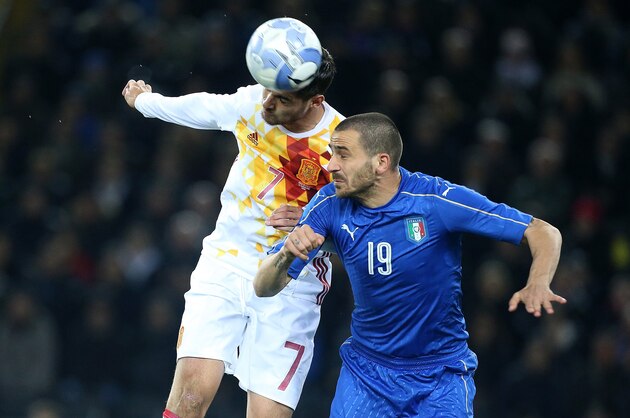 UDINE, ITALY - MARCH 24:  Alvaro Morata of Spain and Leonardo Bonucci of Italy in action during the international friendly match between Italy and Spain at Stadio Friuli (Dacia Arena) on March 24, 2016 in Udine, Italy.  (Photo by Jean Catuffe/Getty Images)