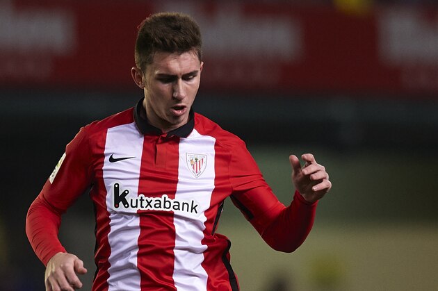 VILLARREAL, SPAIN - JANUARY 13: Aimeric Laporte of Athletic Club in action during the Copa del Rey Round of 16 second leg match between Villarreal CF and Athletic Club de Bilbao at El Madrigal on January 13, 2016 in Villarreal, Spain. (Photo by Manuel Queimadelos Alonso/Getty Images) VILLARREAL, SPAIN - JANUARY 13: Aimeric Laporte of Athletic Club in action during the Copa del Rey Round of 16 second leg match between Villarreal CF and Athletic Club de Bilbao at El Madrigal on January 13, 2016 in Villarreal, Spain. (Photo by Manuel Queimadelos Alonso/Getty Images)