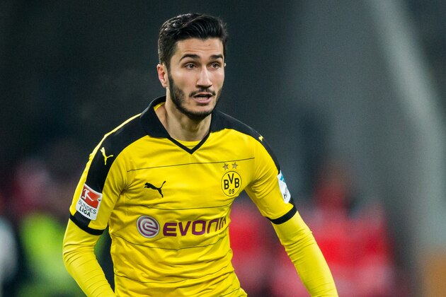 AUGSBURG, GERMANY - MARCH 20:  Nuri Sahin of Dortmund controls the ball during the Bundesliga match between FC Augsburg and Borussia Dortmund at SGL Arena on March 20, 2016 in Augsburg, Germany.  (Photo by Simon Hofmann/Getty Images)