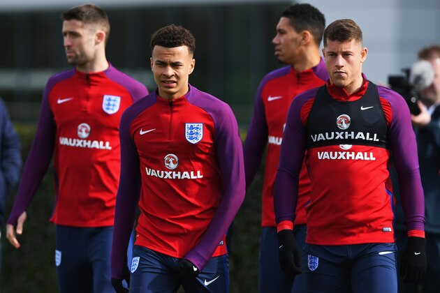 ENFIELD, ENGLAND - MARCH 28:  Dele Alli and Ross Barkley of England walk out for a training session prior to the International Friendly match against the Netherlands at the Tottenham Hotspur training centre on March 28, 2016 in Enfield, England.  (Photo by Shaun Botterill/Getty Images)