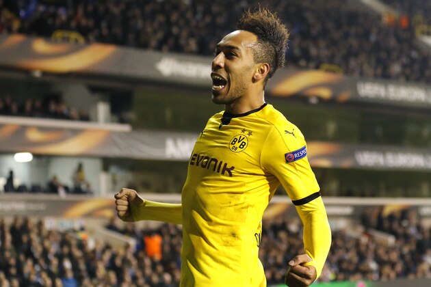 Dortmund's Pierre-Emerick Aubameyang celebrates after scoring his side's 2nd goal during the Europa League round of 16 second leg soccer match between Tottenham Hotspur and Borussia Dortmund in London, Great Britain, Thursday, March 17, 2016. (AP Photo/Frank Augstein)