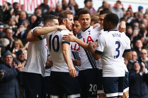 LONDON, ENGLAND - MARCH 20: Harry Kane of Tottenham Hotspur (10) celebrates with team mates as he scores their first goal during the Barclays Premier League match between Tottenham Hotspur and A.F.C. Bournemouth at White Hart Lane on March 20, 2016 in London, United Kingdom. (Photo by Paul Gilham/Getty Images) LONDON, ENGLAND - MARCH 20: Harry Kane of Tottenham Hotspur (10) celebrates with team mates as he scores their first goal during the Barclays Premier League match between Tottenham Hotspur and A.F.C. Bournemouth at White Hart Lane on March 20, 2016 in London, United Kingdom. (Photo by Paul Gilham/Getty Images)