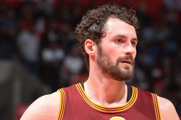 LOS ANGELES, CA  - MARCH 13: Kevin Love #0 of the Cleveland Cavaliers during the game against the Los Angeles Clippers on March 13, 2016 at STAPLES Center in Los Angeles, California. NOTE TO USER: User expressly acknowledges and agrees that, by downloading and or using this Photograph, user is consenting to the terms and conditions of the Getty Images License Agreement. Mandatory Copyright Notice: Copyright 2016 NBAE (Photo by Andrew Bernstein/NBAE via Getty Images)a