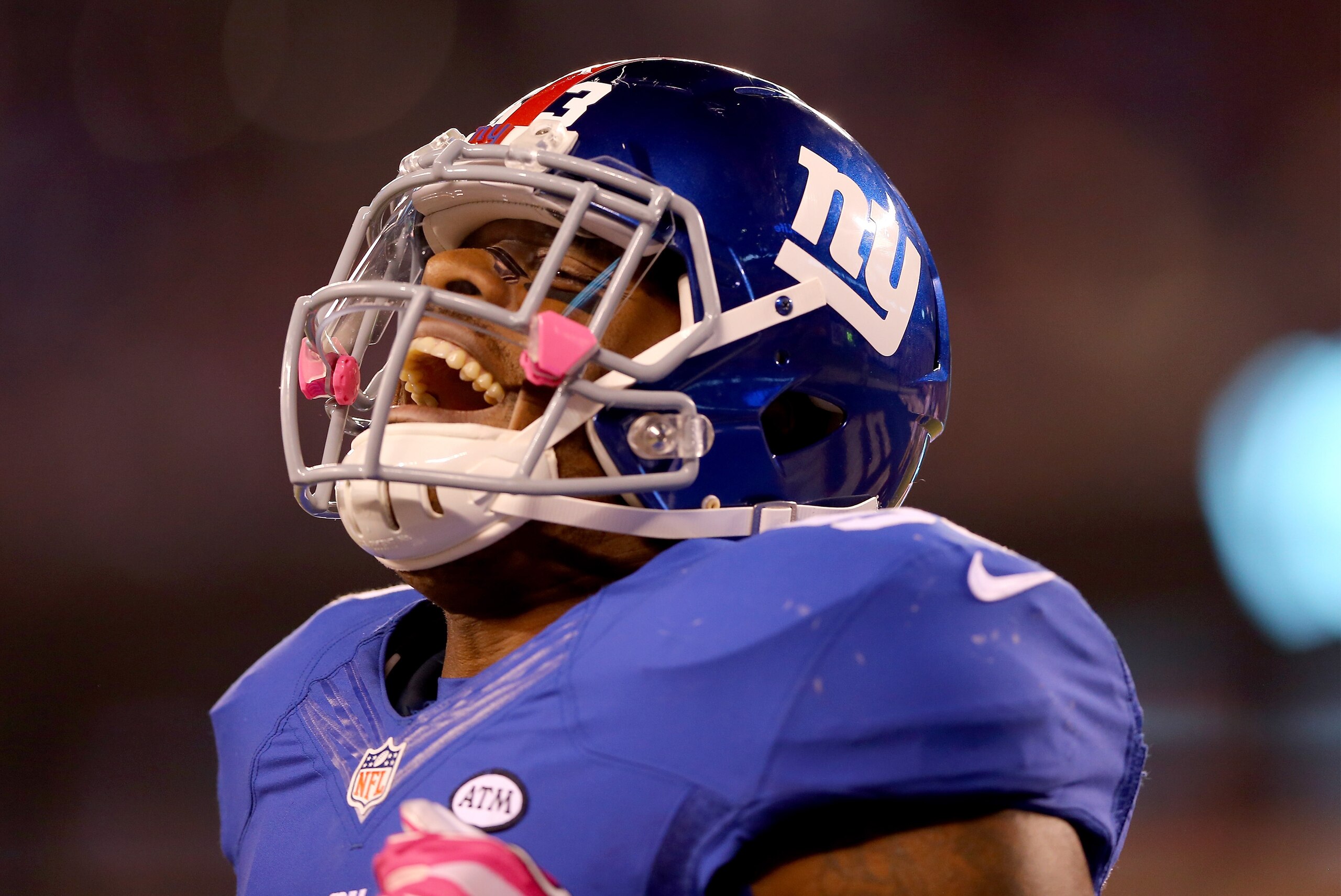 EAST RUTHERFORD, NJ - OCTOBER 11:  Jasper Brinkley #53 of the New York Giants celebrates in the fourth quarter against the San Francisco 49ers at MetLife Stadium on October 11, 2015 in East Rutherford, New Jersey.The New York Giants defeated the San Francisco 49ers 30-27.  (Photo by Elsa/Getty Images)