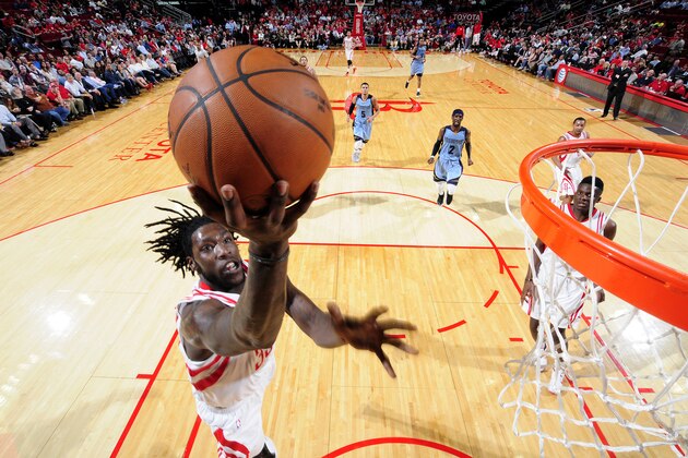 HOUSTON, TX - MARCH 14: Montrezl Harrell #35 of the Houston Rockets goes for the layup during the game against the Memphis Grizzlies on March 14, 2016 at the Toyota Center in Houston, Texas. NOTE TO USER: User expressly acknowledges and agrees that, by downloading and or using this photograph, User is consenting to the terms and conditions of the Getty Images License Agreement. Mandatory Copyright Notice: Copyright 2016 NBAE (Photo by Bill Baptist/NBAE via Getty Images)