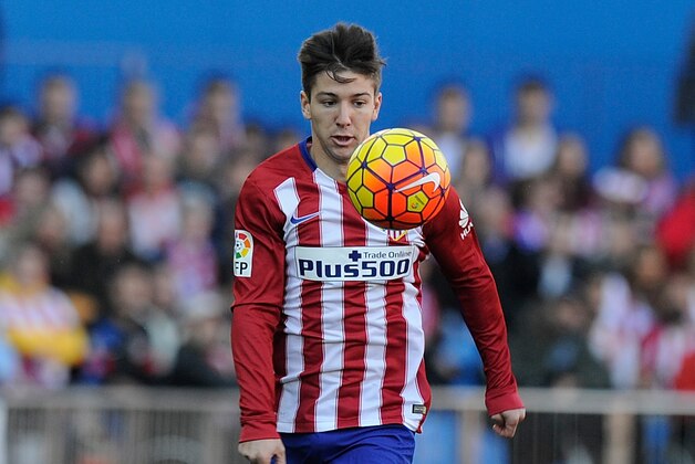 MADRID, SPAIN - JANUARY 24:  Luciano Vietto of Club Atletico de Madrid in action during the La Liga match between Club Atletico de Madrid and Sevilla FC at Vicente Calderon Stadium on January 24, 2016 in Madrid, Spain.  (Photo by Denis Doyle/Getty Images)