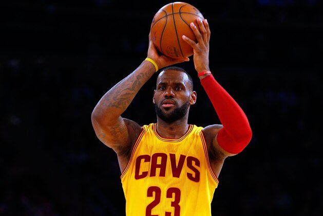 NEW YORK, NY - MARCH 26: (NEW YORK DAILIES OUT) LeBron James #23 of the Cleveland Cavaliers in action against the New York Knicks at Madison Square Garden on March 26, 2016 in New York City. The Cavaliers defeated the Knicks 107-93. NOTE TO USER: User expressly acknowledges and agrees that, by downloading and/or using this Photograph, user is consenting to the terms and conditions of the Getty Images License Agreement. (Photo by Jim McIsaac/Getty Images) NEW YORK, NY - MARCH 26: (NEW YORK DAILIES OUT) LeBron James #23 of the Cleveland Cavaliers in action against the New York Knicks at Madison Square Garden on March 26, 2016 in New York City. The Cavaliers defeated the Knicks 107-93. NOTE TO USER: User expressly acknowledges and agrees that, by downloading and/or using this Photograph, user is consenting to the terms and conditions of the Getty Images License Agreement. (Photo by Jim McIsaac/Getty Images)