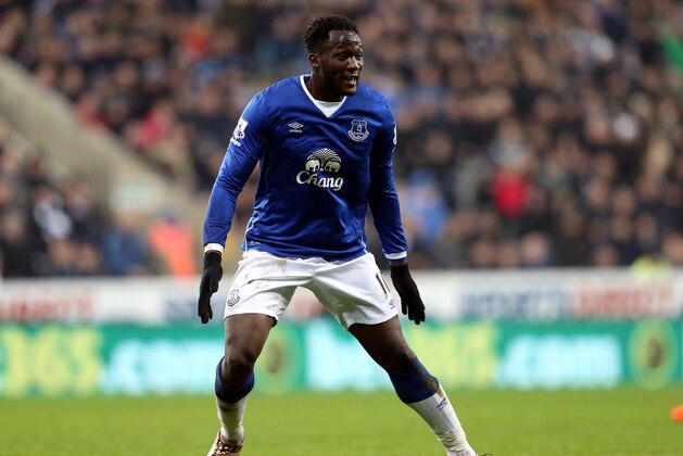 Everton's Romelu Lukaku during the English Premier League soccer match between Newcastle United and Everton at St James' Park, Newcastle, England, Saturday, Dec. 26, 2015. (AP Photo/Scott Heppell)