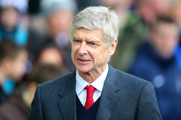 LIVERPOOL, ENGLAND - MARCH 19:  Arsene Wenger Manager of Arsenal looks on prior to the Barclays Premier League match between Everton and Arsenal at Goodison Park on March 19, 2016 in Liverpool, England.  (Photo by Ian MacNicol/Getty Images)