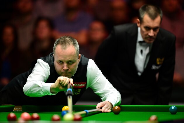 LONDON, ENGLAND - JANUARY 15:  John Higgins of Scotland plays a shot during his quarter final match against Stuart Bingham of England during Day Six of The Dafabet Masters at Alexandra Palace on January 15, 2016 in London, England.  (Photo by Dan Mullan/Getty Images)