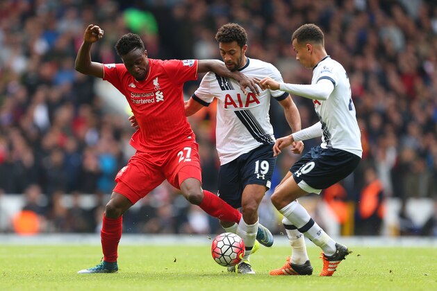 LONDON, ENGLAND - OCTOBER 17:  Divock Origi of Liverpool battles with Mousa Dembele and Dele Alli of Tottenham Hotspur during the Barclays Premier League match between Tottenham Hotspur and Liverpool at White Hart Lane on October 17, 2015 in London, England.  (Photo by Catherine Ivill - AMA/Getty Images)