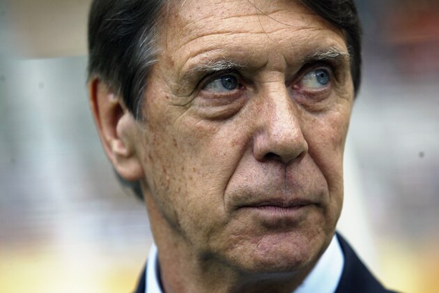BUSAN - JUNE 2:  Portrait of Paraguay coach Cesare Maldini during the FIFA World Cup Finals 2002 Group B match between Paraguay and South Africa played at the Asiad Main Stadium, in Busan, South Korea on June 2, 2002. The match ended in a 2-2 draw. DIGITAL IMAGE. (Photo by Gary M. Prior/Getty Images)