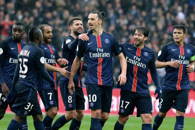 PARIS, FRANCE - APRIL 02:  Zlatan Ibrahimovic of Paris Saint-Germain celebrate his first goal with teammattes during the French Ligue 1 match between Paris Saint-Germain and OGC Nice at Parc des Princes on april 02, 2016 in Paris, France.  (Photo by Xavier Laine/Getty Images)