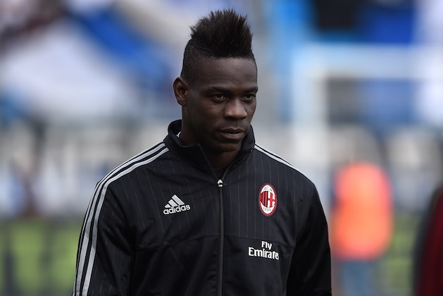BERGAMO, ITALY - APRIL 03:  Mario Balotelli of AC Milan looks on during the Serie A match between Atalanta BC and AC Milan at Stadio Atleti Azzurri d'Italia on April 3, 2016 in Bergamo, Italy.  (Photo by Valerio Pennicino/Getty Images)
