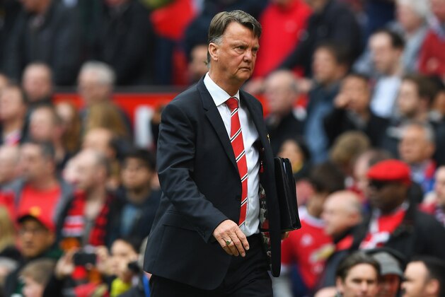 MANCHESTER, ENGLAND - APRIL 03:  Louis van Gaal manager of Manchester United looks on at half time during the Barclays Premier League match between Manchester United and Everton at Old Trafford on April 3, 2016 in Manchester, England.  (Photo by Shaun Botterill/Getty Images)