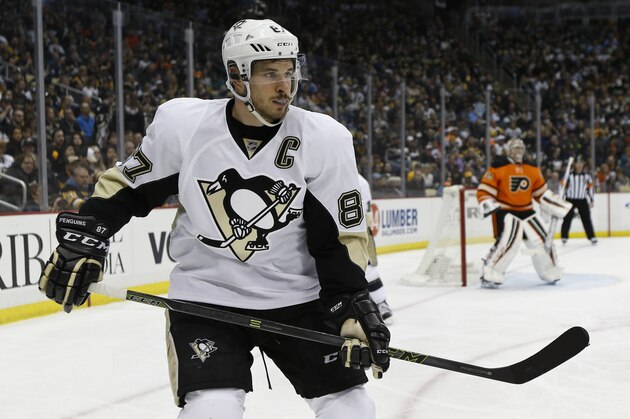 Pittsburgh Penguins' Sidney Crosby (87) plays against the Philadelphia Flyers in an NHL hockey game, Sunday, April 3, 2016 in Pittsburgh. (AP Photo/Keith Srakocic)
