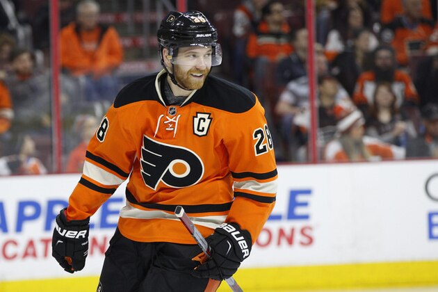Philadelphia Flyers' Claude Giroux (28) reacts during the second period of an NHL hockey game against the Ottawa Senators, Saturday, April 2, 2016, in Philadelphia. The Flyers won 3-2. (AP Photo/Chris Szagola)