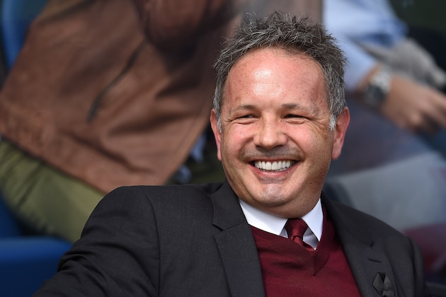 BERGAMO, ITALY - APRIL 03:  AC Milan head coach Sinisa Mihajlovic looks on during the Serie A match between Atalanta BC and AC Milan at Stadio Atleti Azzurri d'Italia on April 3, 2016 in Bergamo, Italy.  (Photo by Valerio Pennicino/Getty Images)