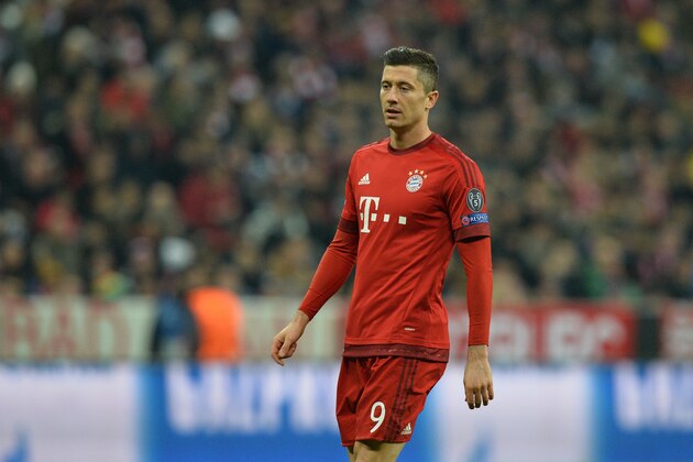 Bayern's Robert Lewandowski during the Champions League round of 16 second leg soccer match between FC Bayern Munich and Juventus Turin in Munich, southern Germany, Wednesday, March 16, 2016. (AP Photo/Kerstin Joensson)