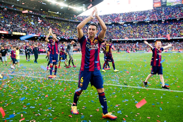 BARCELONA, SPAIN - MAY 23:  Xavi Hernandez of FC Barcelona waves to the spectators after the La Liga match between FC Barcelona and RC Deportivo La Coruna at Camp Nou on May 23, 2015 in Barcelona, Spain.  (Photo by Alex Caparros/Getty Images)