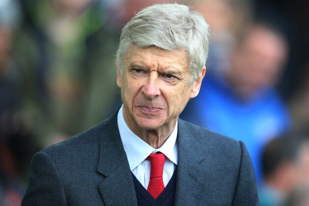 LIVERPOOL, ENGLAND - MARCH 19:  Arsenal manager Arsene Wenger looks on during the Barclays Premier League match between Everton and Arsenal at Goodison Park on March 19, 2016 in Liverpool, England. (Photo by Ian MacNicol/Getty images)
