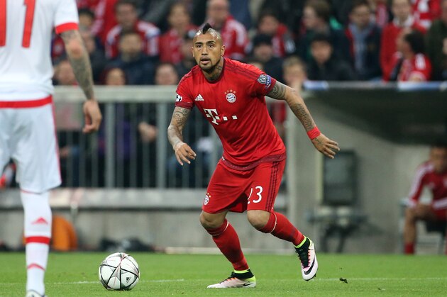 MUNICH, GERMANY - APRIL 5: Arturo Vidal of Bayern Muenchen in action during the UEFA Champions League quarter final first leg match between FC Bayern Muenchen (Bayern Munich) and SL Benfica Lisbon at Allianz Arena on April 5, 2016 in Munich, Germany. (Photo by Jean Catuffe/Getty Images) MUNICH, GERMANY - APRIL 5: Arturo Vidal of Bayern Muenchen in action during the UEFA Champions League quarter final first leg match between FC Bayern Muenchen (Bayern Munich) and SL Benfica Lisbon at Allianz Arena on April 5, 2016 in Munich, Germany. (Photo by Jean Catuffe/Getty Images)