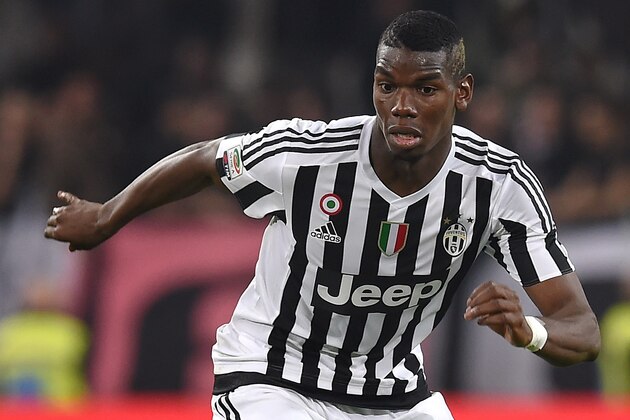 TURIN, ITALY - APRIL 02:  Paul Pogba of Juventus FC in action during the Serie A match between Juventus FC and Empoli FC at Juventus Arena on April 2, 2016 in Turin, Italy.  (Photo by Valerio Pennicino/Getty Images)