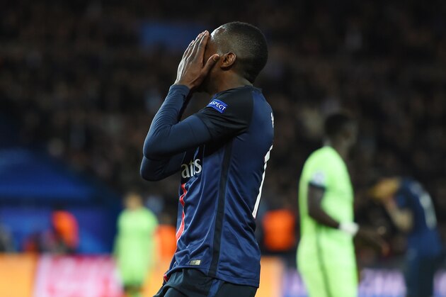 PARIS, FRANCE - APRIL 06: Blaise Matuidi of Paris Saint-Germain reacts after missing a chance during the UEFA Champions League Quarter Final First Leg match between Paris Saint-Germain and Manchester City at Parc des Princes on April 6, 2016 in Paris, France.  (Photo by Shaun Botterill/Getty Images)