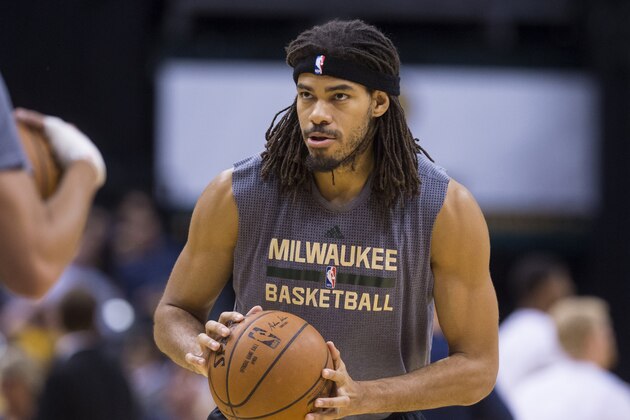 Milwaukee Bucks forward Chris Copeland (9) warms up before the team's game against the Indiana Pacers in an NBA basketball game, Saturday, Nov. 21, 2015, in Indianapolis. (AP Photo/Doug McSchooler)