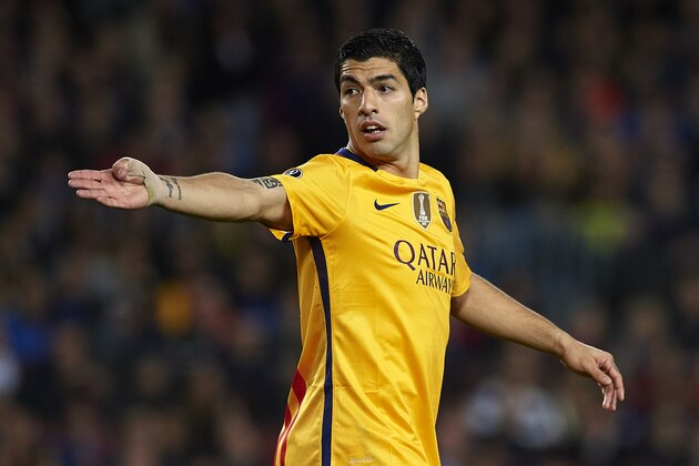BARCELONA, SPAIN - APRIL 05:  Luis Suarez of Barcelona reacts during the UEFA Champions League Quarter Final first leg match between FC Barcelona and Atletico de Madrid at Camp Nou on April 5, 2016 in Barcelona, Spain.  (Photo by Manuel Queimadelos Alonso/Getty Images)