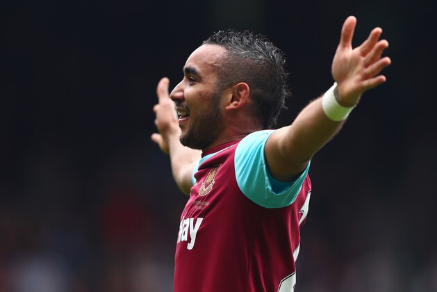 LONDON, ENGLAND - APRIL 02:  Dimitri Payet of West Ham United celebrates scoring his team's second goal during the Barclays Premier League match between West Ham United and Crystal Palace at the Boleyn Ground on April 2, 2016 in London, England.  (Photo by Clive Rose/Getty Images)